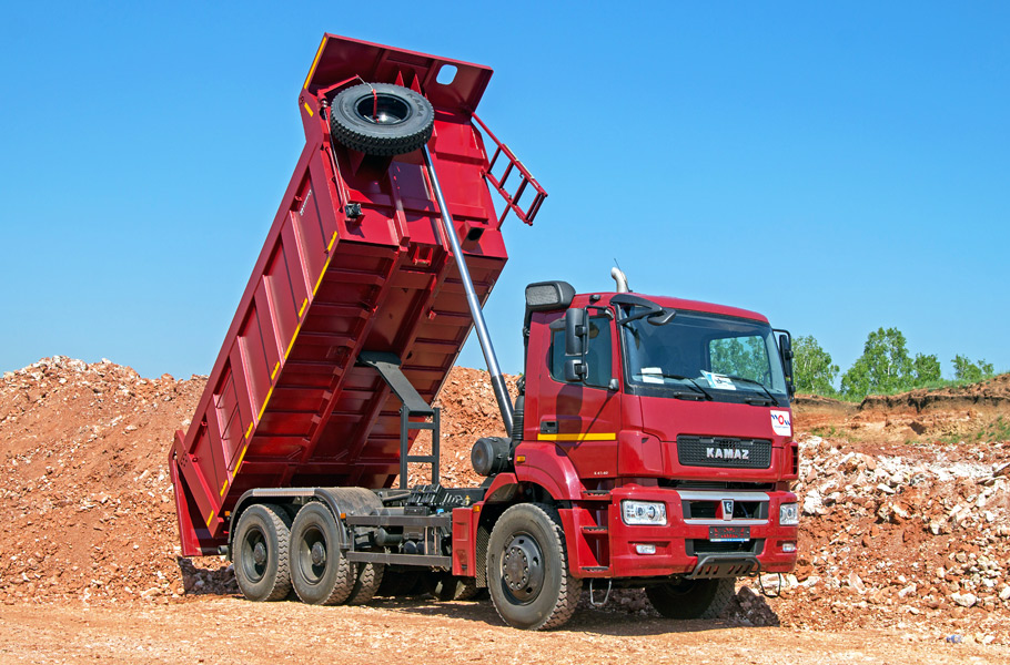 KAMAZ 6580 в карьере