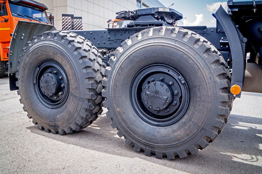 Задний мост и ССУ КАМАЗ-65221