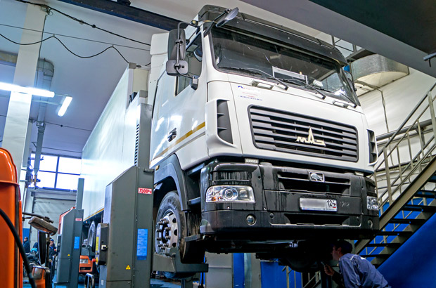 Грузовой ремонт грузовиков МАЗ в Красноярске 