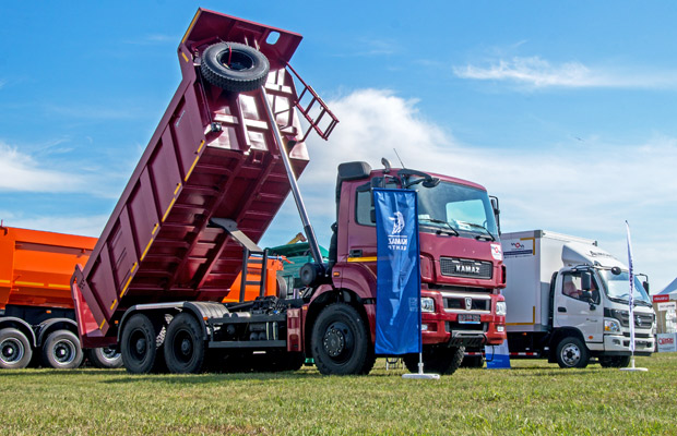 День поля в Красноярском крае - выставка сельхозтехники